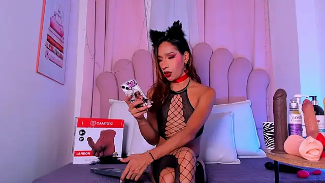 NicoleMadrird online show from 7, 5, 2026