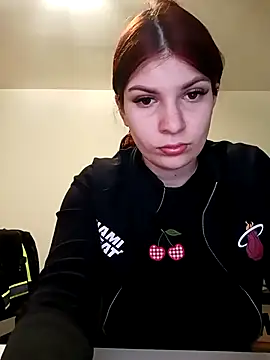 MeCherryy online show from 23, 4, 2026
