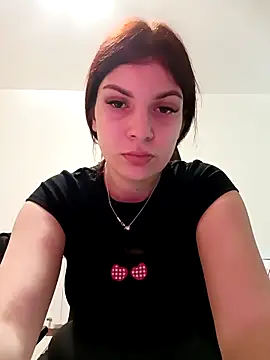 Snapshot of MeCherryy chatting on 9, 5, 2026 MeCherryy online show from 9, 5, 2026