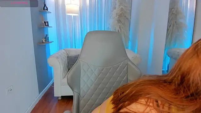 karla hill 28 online show from 19, 9, 2025