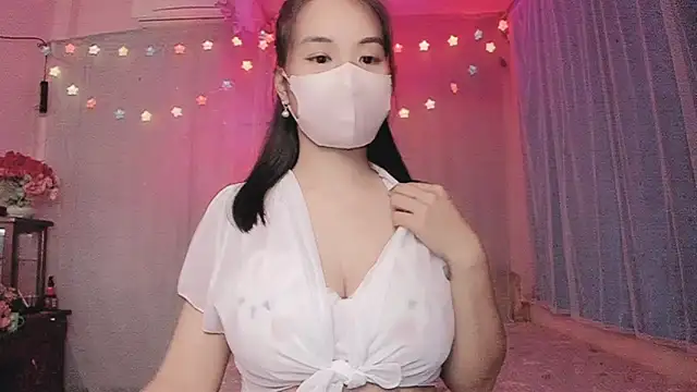 Snapshot of SanaAnika chatting on 12, 11, 2025 SanaAnika online show from 12, 11, 2025