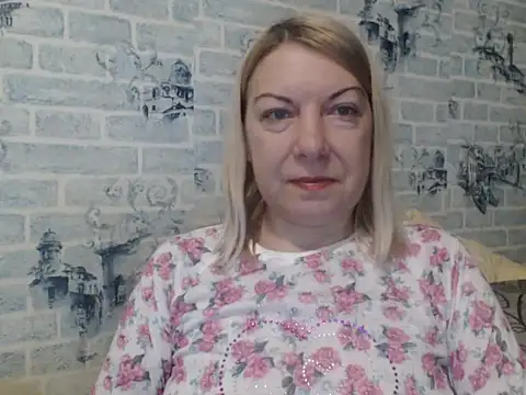 Lillia Ray online show from 4, 12, 2025