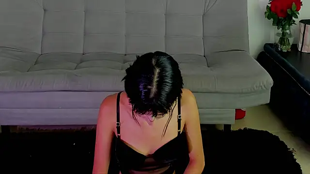 pauline rouge online show from 9, 10, 2025