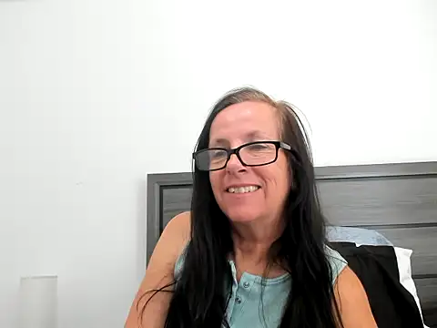 Snapshot of peachgoddess chatting on 12, 9, 2025 peachgoddess online show from 12, 9, 2025