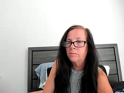 Snapshot of peachgoddess chatting on 15, 9, 2025 peachgoddess online show from 15, 9, 2025