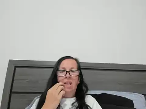 Snapshot of peachgoddess chatting on 3, 10, 2025 peachgoddess online show from 3, 10, 2025