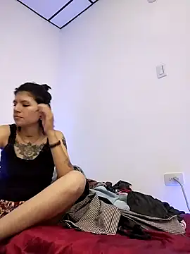 lovelockedlips online show from 2, 5, 2026