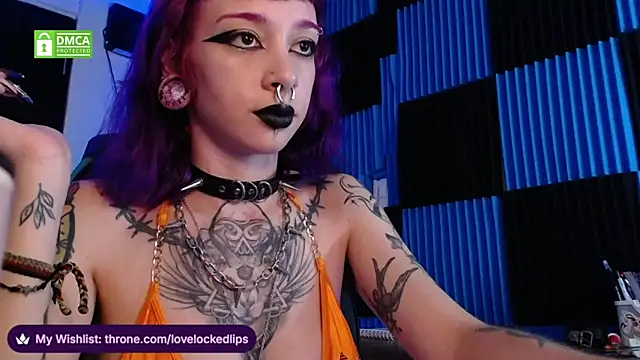 Snapshot of lovelockedlips chatting on 24, 7, 2026 lovelockedlips online show from 24, 7, 2026