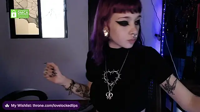 Snapshot of lovelockedlips chatting on 2, 8, 2026 lovelockedlips online show from 2, 8, 2026