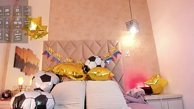 kailinmoonx online show from 15, 7, 2026