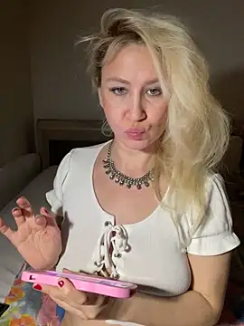 Nikusia online show from 18, 4, 2026