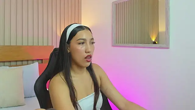 nina blake online show from 23, 10, 2025