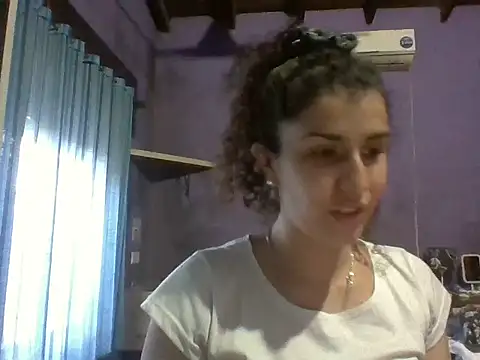 Snapshot of Charlotte0000 chatting on 30, 9, 2025 Charlotte0000 online show from 30, 9, 2025