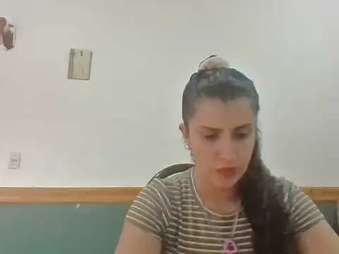 Snapshot of Charlotte0000 chatting on 2, 10, 2025 Charlotte0000 online show from 2, 10, 2025