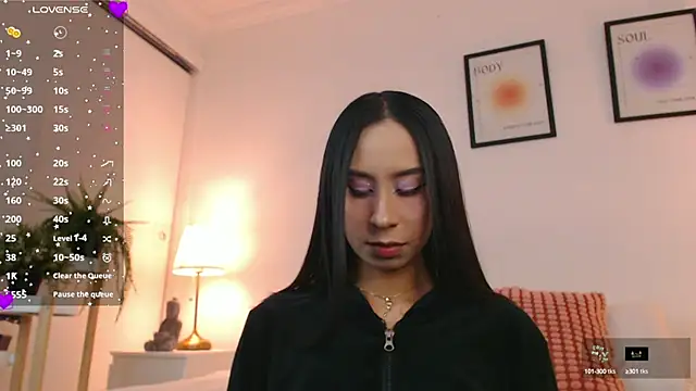 Valen ross  online show from 10, 9, 2025