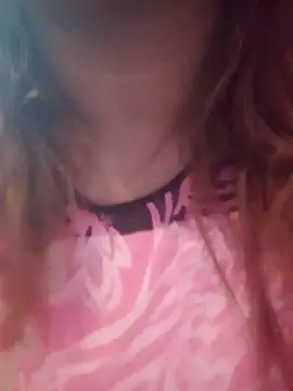 Snapshot of Maya-Moon chatting on 11, 10, 2025 Maya-Moon online show from 11, 10, 2025