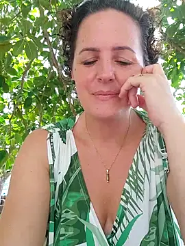 emiliemilf online show from 28, 4, 2026