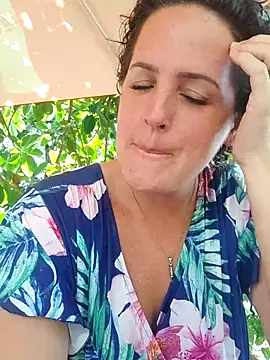 emiliemilf online show from 6, 5, 2026