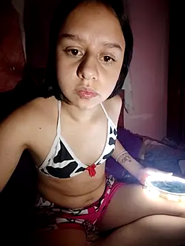 Snapshot of Sukychan_ chatting on 6, 10, 2025 Sukychan  online show from 6, 10, 2025