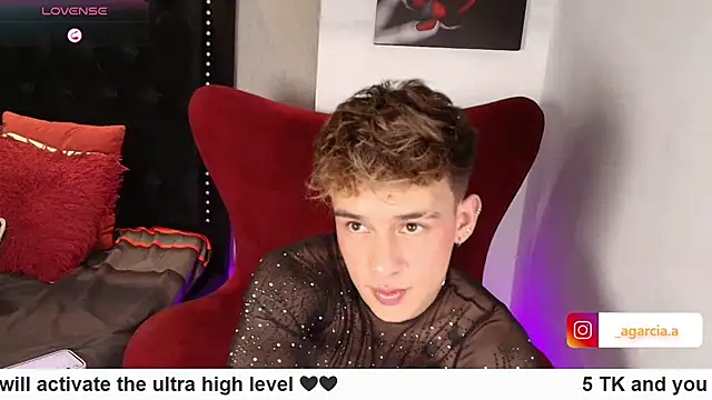 Snapshot of LiamWildx20 chatting on 21, 10, 2025 LiamWildx20 online show from 21, 10, 2025
