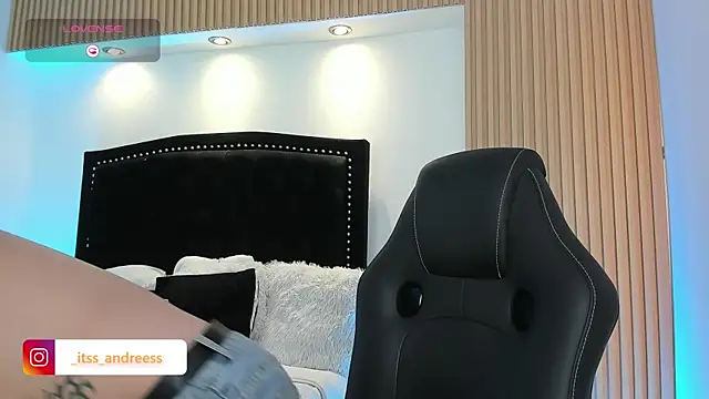 Snapshot of LiamWildx20 chatting on 19, 7, 2026 LiamWildx20 online show from 19, 7, 2026
