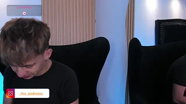 Snapshot of LiamWildx20 chatting on 3, 8, 2026 LiamWildx20 online show from 3, 8, 2026