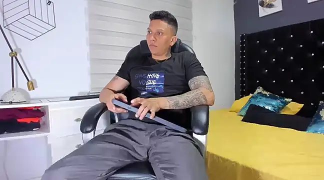 ethan dalton  online show from 20, 3, 2025