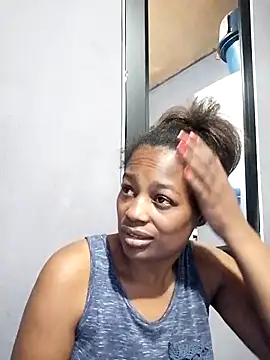 Snapshot of sexylira chatting on 24, 9, 2025 sexylira online show from 24, 9, 2025