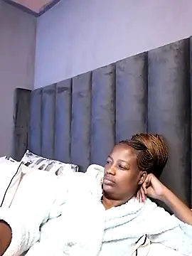 Snapshot of sexylira chatting on 2, 10, 2025 sexylira online show from 2, 10, 2025