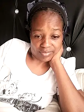 Snapshot of sexylira chatting on 28, 11, 2025 sexylira online show from 28, 11, 2025