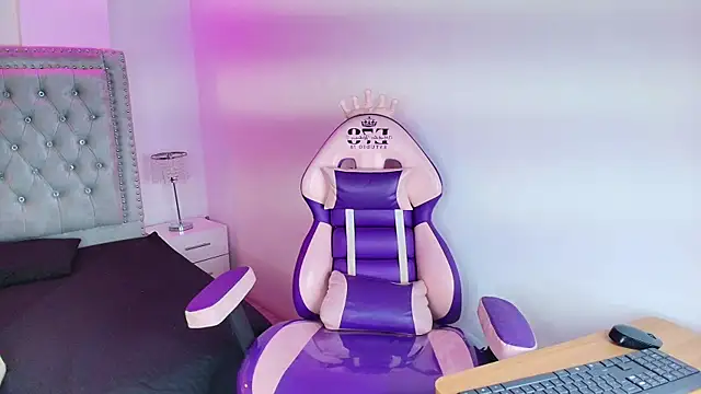 Lia adamsss online show from 15, 1, 2026