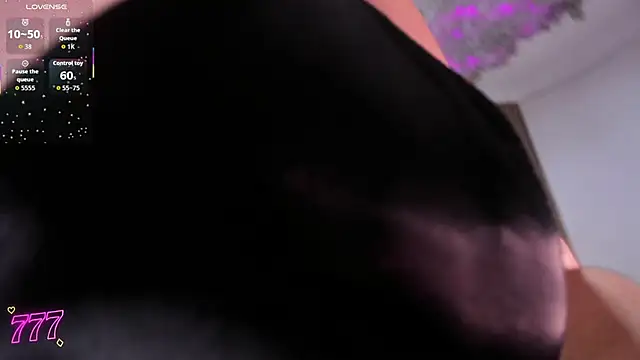 Nicolee19 online show from 7, 5, 2026