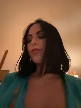 Snapshot of missninasparkle chatting on 11, 10, 2025 missninasparkle online show from 11, 10, 2025