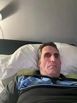 Snapshot of Bw3322 chatting on 24, 3, 2026 Bw3322 online show from 24, 3, 2026