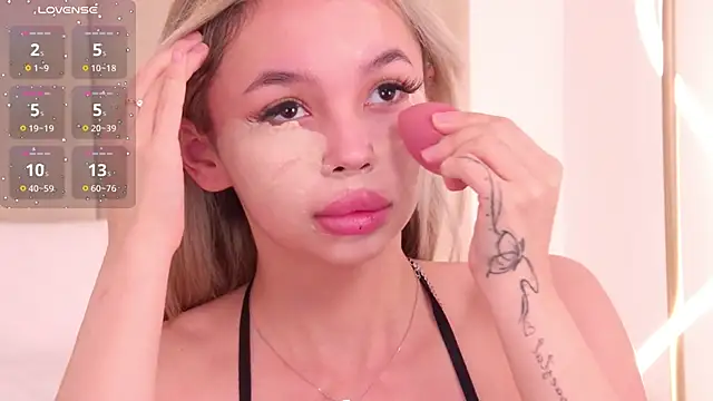 Snapshot of katyevance chatting on 5, 12, 2025 katyevance online show from 5, 12, 2025