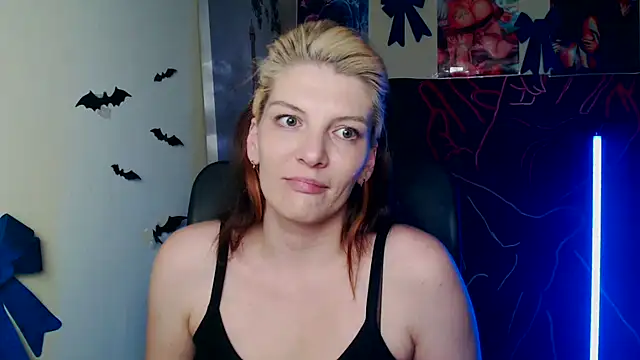VanessaRey  online show from 22, 4, 2026