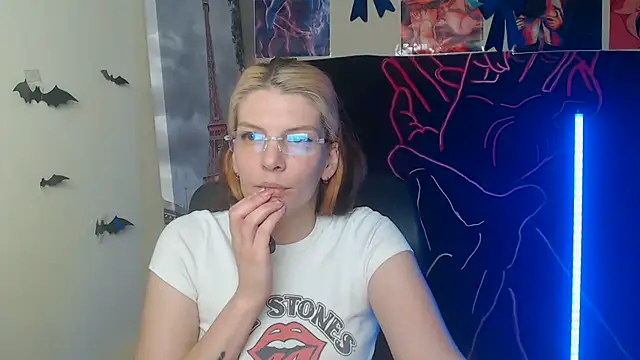 VanessaRey  online show from 30, 4, 2026