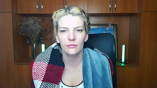 VanessaRey  online show from 3, 5, 2026