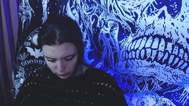 mikaskullcs online show from 5, 7, 2026