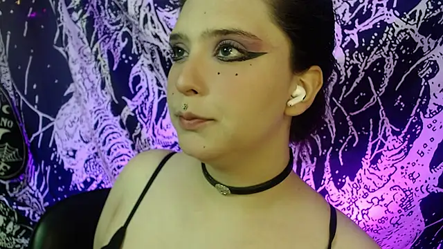 mikaskullcs online show from 12, 7, 2026