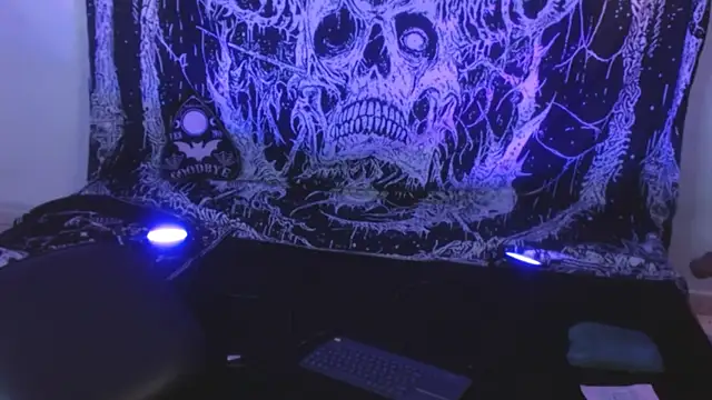 mikaskullcs online show from 5, 8, 2026
