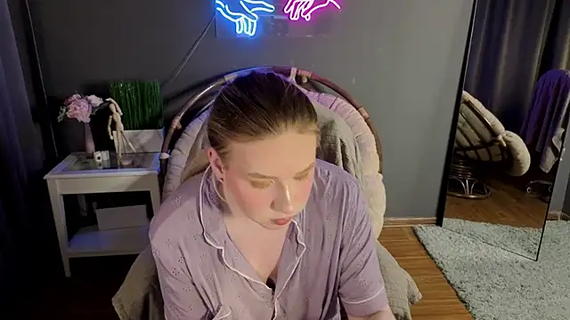 Jes Solar online show from 21, 7, 2026