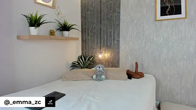 Emmazc  online show from 26, 7, 2026