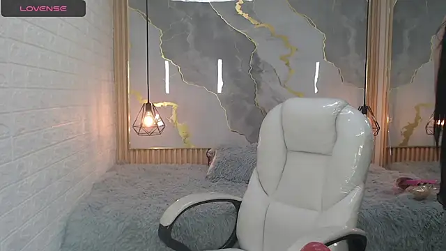 nei girl online show from 14, 10, 2025