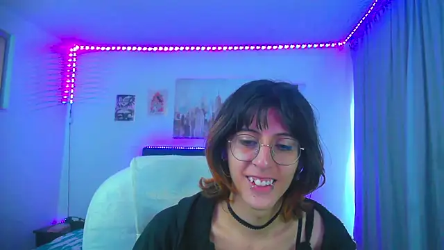 goth minerva online show from 8, 7, 2026