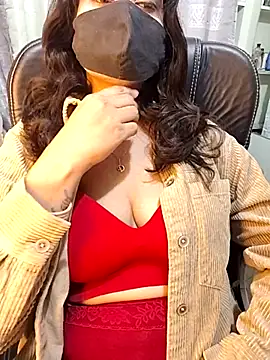 Snapshot of dimple1312 chatting on 19, 3, 2026 dimple1312 online show from 19, 3, 2026