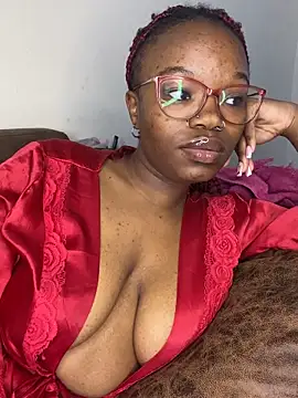 YummyMelanin117 online show from 4, 5, 2026