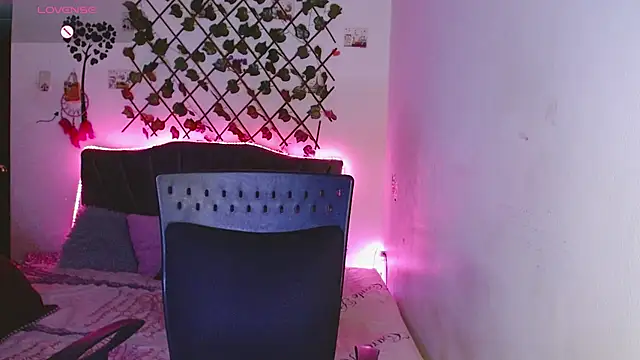 Charlott Nice01 online show from 8, 3, 2026