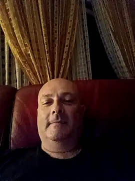 Alexis Bull online show from 29, 9, 2025