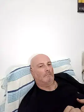 Alexis Bull online show from 2, 10, 2025